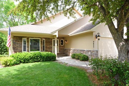 9023 Nantwick Rdg, Minneapolis, MN 55443-3929