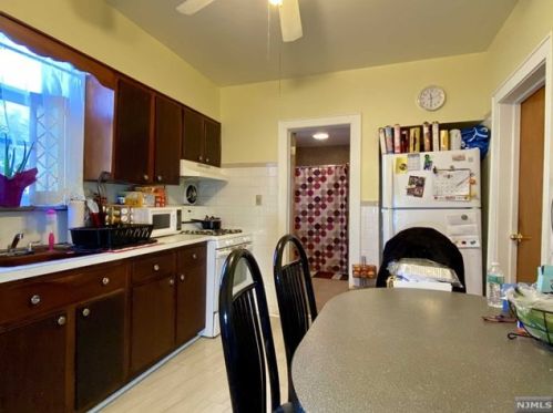 215 Montgomery St, Bloomfield NJ  07003-4926 exterior