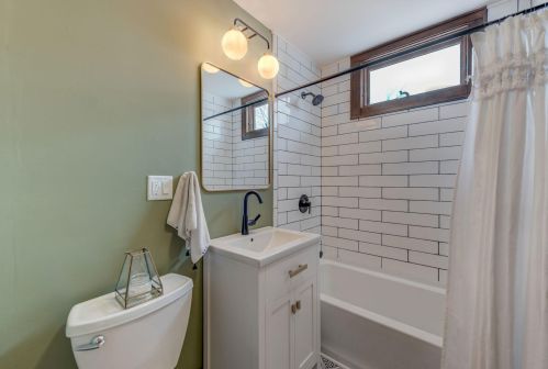 1207 Charlton St, Saint Paul MN 55118-2922 exterior