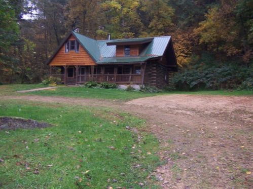 5465 Ihm Rd, Dodgeville, WI 53533-9081