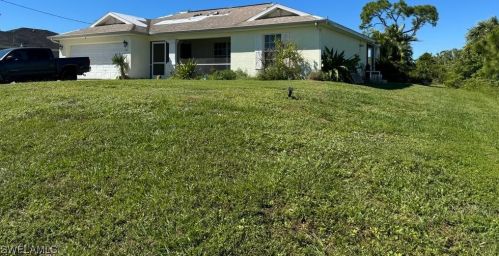 4166 39 Ave, Cape Coral FL  33993-5507 exterior