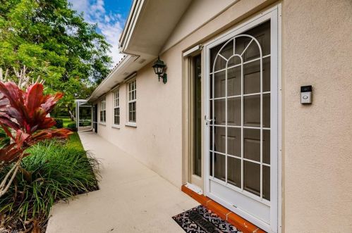 3668 El Segundo Ct, Naples FL 34109-1398 exterior