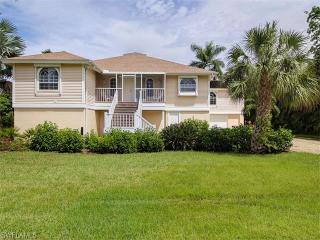 1183 Kittiwake Cir, Sanibel, FL 33957-3605