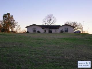 305 Southwind Loop, Seguin, TX 78155-7727
