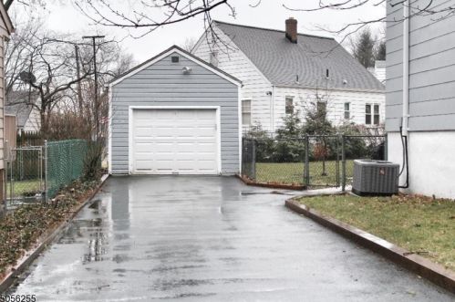 145 Pake St, Nutley NJ  07110-3023 exterior