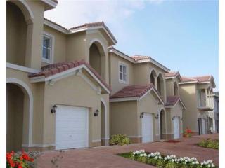 7146 166th Pl, Miami, FL 33193-5824