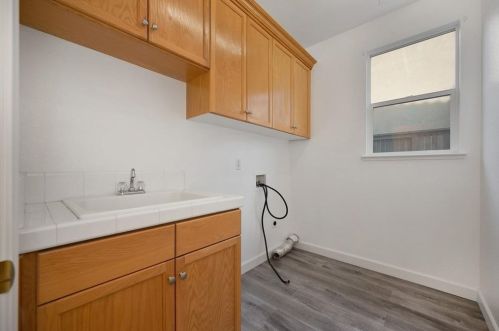 6040 Edgehill Dr, Folsom CA  95762-5474 exterior