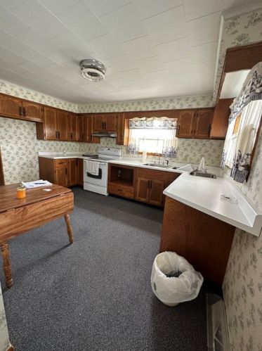 2213 National Pike, Scenery Hill, PA 15360-9773