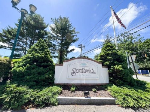 11 Southwick Ct, Milford CT  06461-1966 exterior