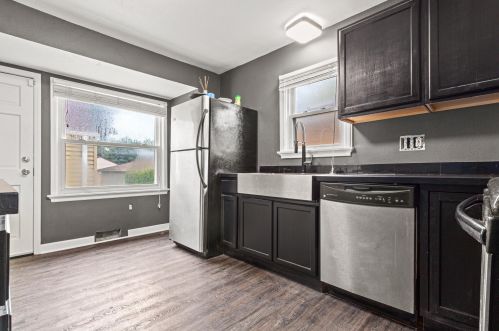 4480 70, Milwaukee WI 53218-5408 exterior