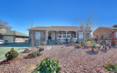 16745 Lacy St, Victorville, CA 92395-3905