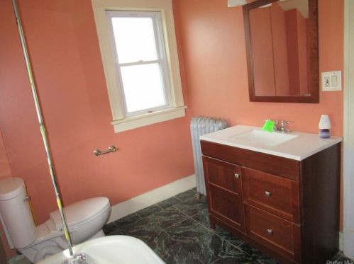 11 Schneider Ave, Highland Falls NY  10928-1409 exterior