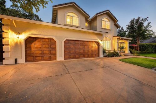 255 American River Canyon Dr, Folsom CA  95630-7142 exterior