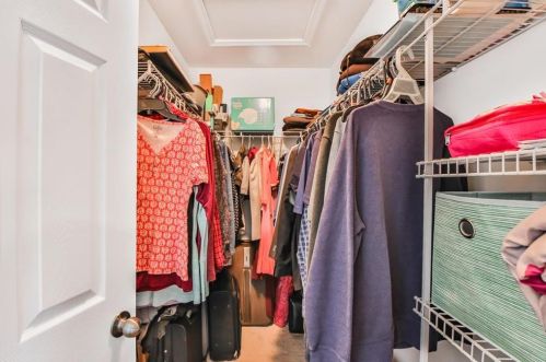 959 King Way, Breinigsville PA  18031-1484 exterior