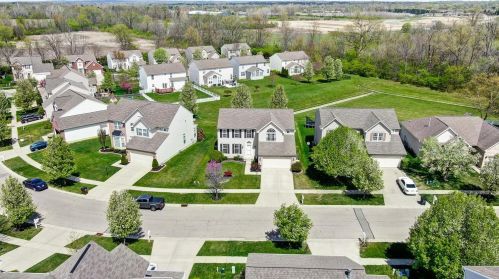 470 Stanton Dr, Springboro, OH 45066-8439