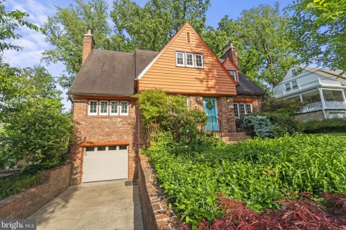 206 Buxton Rd, Falls Church, VA 22046-3616