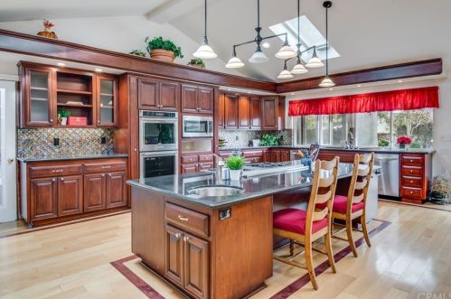 3338 Harvey Way, Lakewood CA  90712-3764 exterior