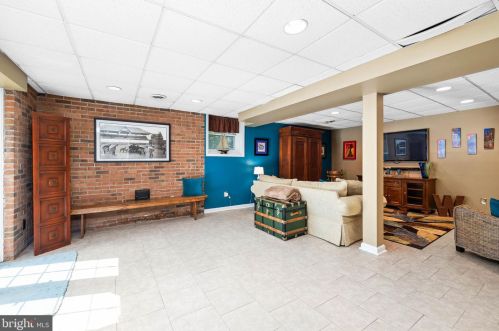 7748 Waterford Dr, Spotsylvania VA  22551-2200 exterior