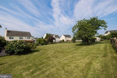 5027 Woodgate Ln, Collegeville PA  19426-3365 exterior