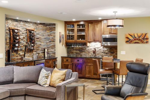 3810 Upton Ave, Minneapolis MN 55410-1239 exterior