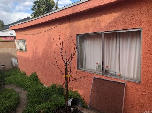 12010 Lindbergh Ave, Lynwood, CA 90262-4209