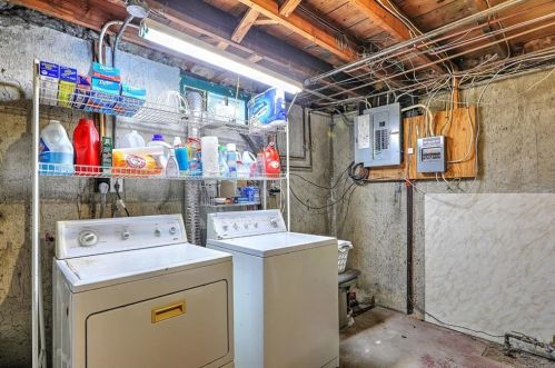 16 Cormier Rd, Lincoln RI  02865-3104 exterior