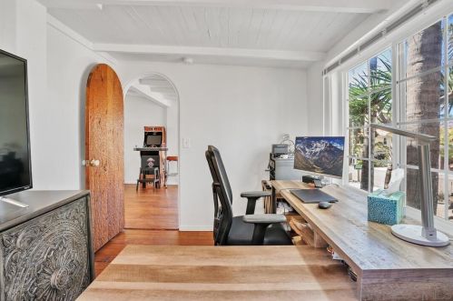 232 Rios Ave, Solana Beach CA  92075-1240 exterior