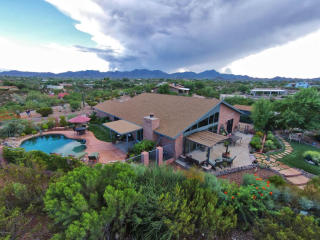 3920 Wild Life Pl, Tucson, AZ 85745-9411