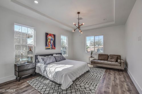 6434 12 St, Phoenix AZ 85086-4804 exterior