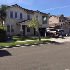 2380 Black Oak St, Turlock CA  95382-8701 exterior
