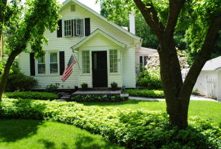 17 Wooster Hts, Danbury, CT 06810-7536