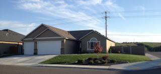 8713 9th Ave, Kennewick, WA 99336-5194