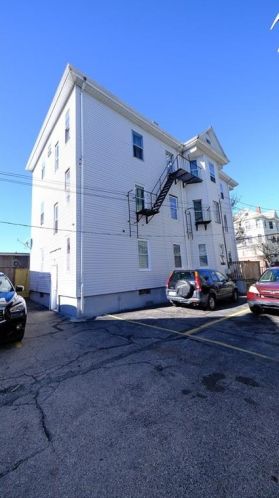 912 Atwells Ave, Providence RI 02903-1444 exterior