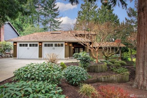 2733 209 Ave, Redmond WA  exterior