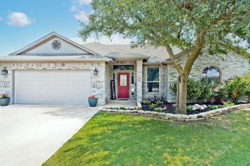 1818 Sandpiper Dr, Weatherford, TX 76088-7043