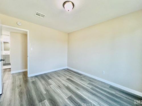 4613 Mccray St, Bakersfield CA  93308-1227 exterior