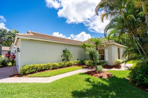 732 Rocky Bayou Ter, Fort Pierce, FL 34986-2070