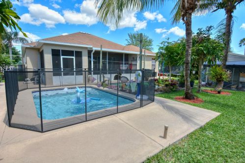 1324 Wellington Ave, Fort Pierce, FL 34953-4443