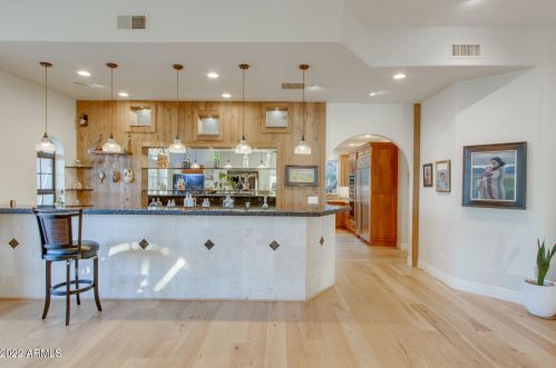 14461 15th Ave, Phoenix AZ  85023-5176 exterior