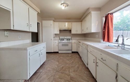 12927 Newhope St, Garden Grove CA  92840-5552 exterior