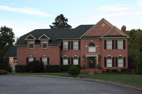 10202 Castlebridge Ct, Knoxville, TN 37922-7200