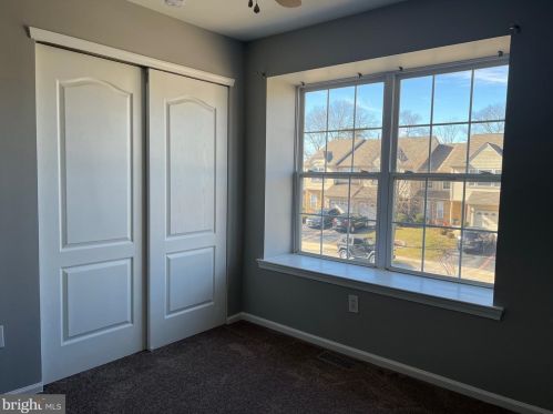 214 Roosevelt Blvd, Berlin Boro NJ  08009-7105 exterior