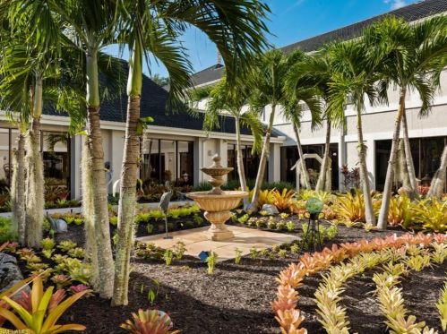 602 Arbor Lake Dr, Naples FL  34110-8693 exterior