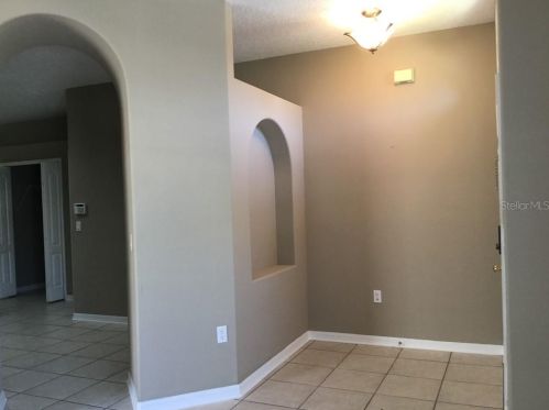 9933 Shadow Creek Dr, Orlando, FL 32832-5634