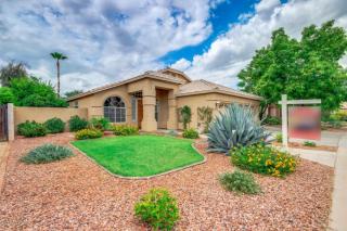 5151 Ivanhoe St, Chandler, AZ 85226-1970