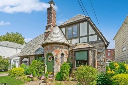 716 Avenue C, Bayonne NJ  07002-2542 exterior