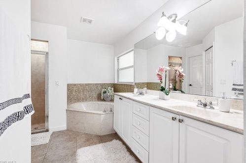 3845 27th Ave, Naples FL  34117-7131 exterior