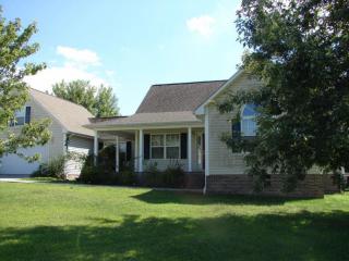 119 Wind Chase Dr, Madisonville, TN 37354-5821