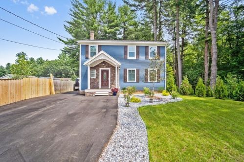 17 Deboo Dr, Springfield, MA 01129-1316