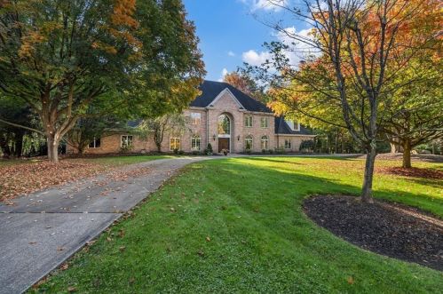 109 Burry Ave, Bradfordwoods, PA 15015-1239